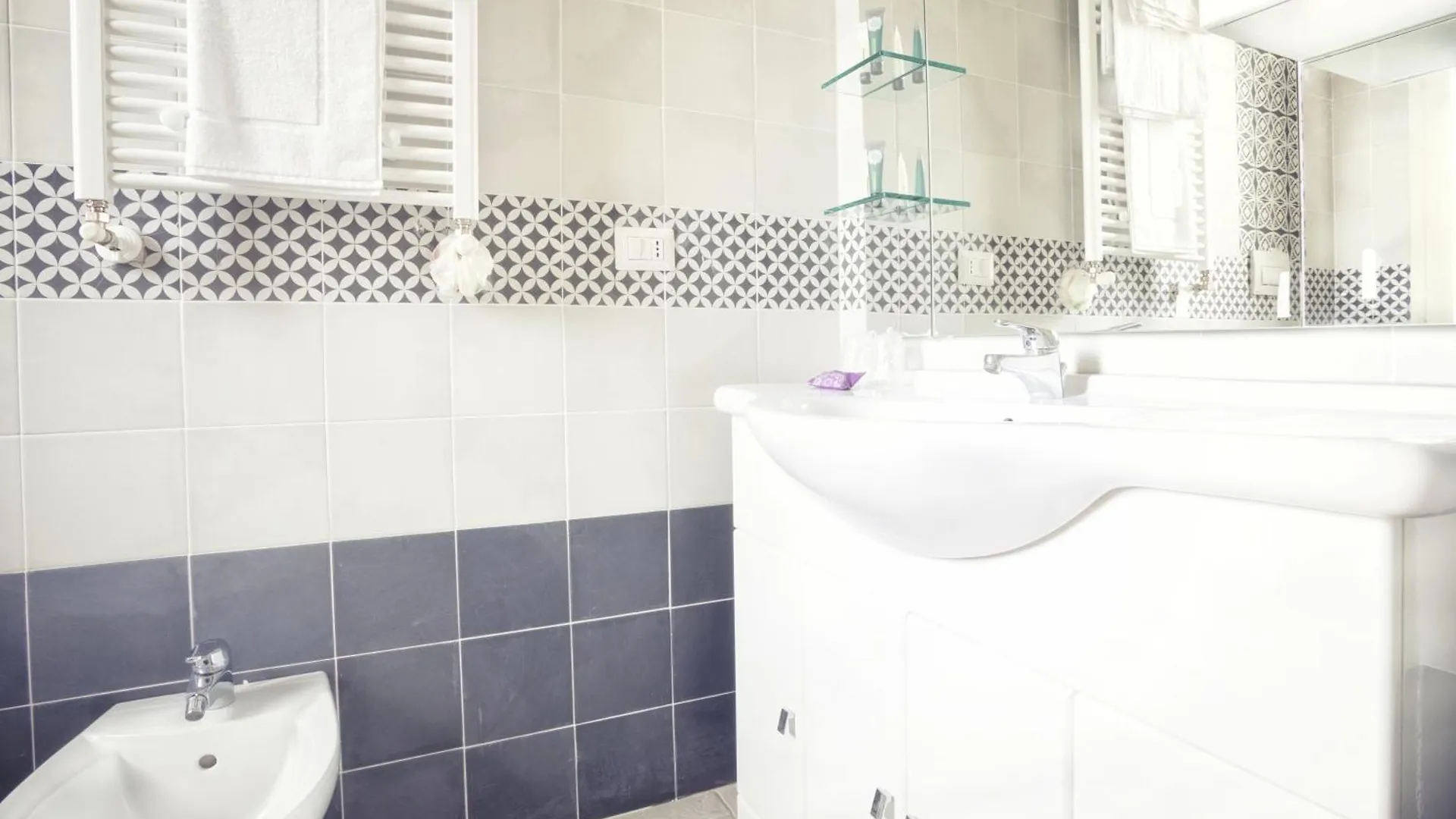 Guest house Pepe Nero Relax Hotel Follonica Italy